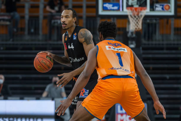 大师在离开 大师在离开